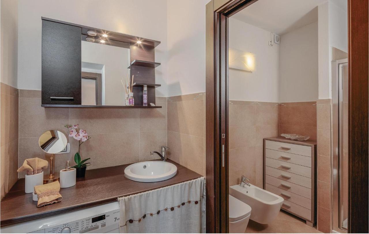 Beautiful Apartment In Pitelli -Sp- With Kitchen ラ・スペツィア エクステリア 写真