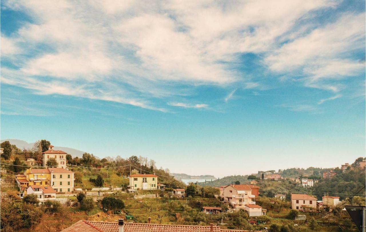 Beautiful Apartment In Pitelli -Sp- With Kitchen ラ・スペツィア エクステリア 写真